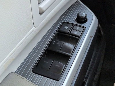 2026 Toyota Sienna LE 8 Passenger