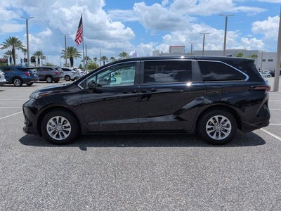 2026 Toyota Sienna LE 8 Passenger