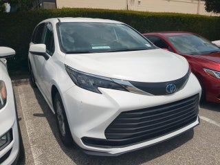 2025 Toyota SIENNA LE LE 8 Passenger