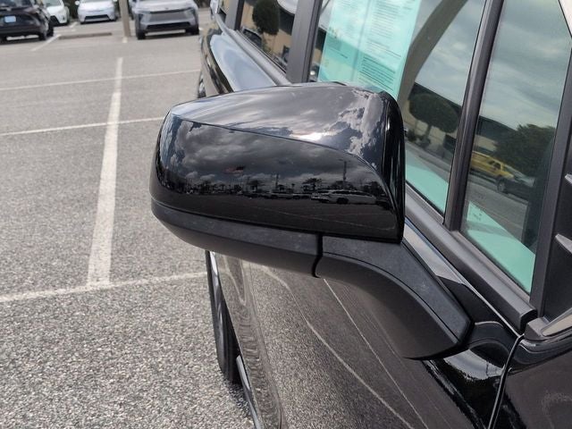 2025 Toyota SIENNA LE LE 8 Passenger
