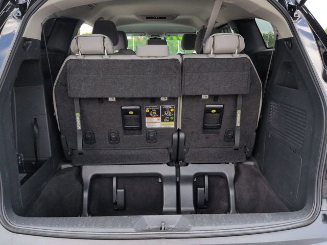 2025 Toyota SIENNA LE LE 8 Passenger