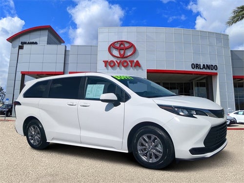 2024 Toyota SIENNA LE LE 8 Passenger