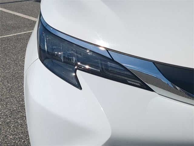 2024 Toyota SIENNA LE LE 8 Passenger