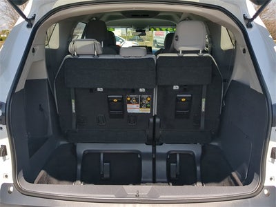 2024 Toyota SIENNA LE LE 8 Passenger