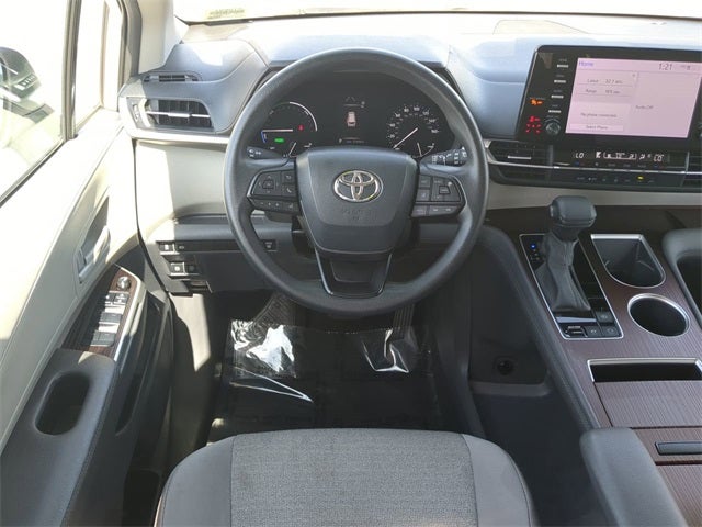 2024 Toyota SIENNA LE LE 8 Passenger