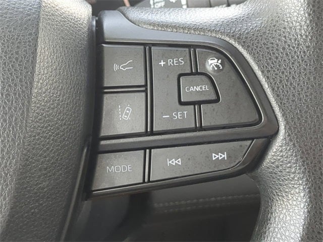2024 Toyota SIENNA LE LE 8 Passenger
