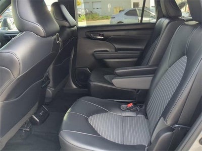 2022 Toyota HIGHLANDER XSE