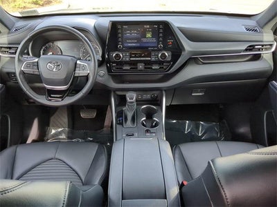 2022 Toyota HIGHLANDER XSE