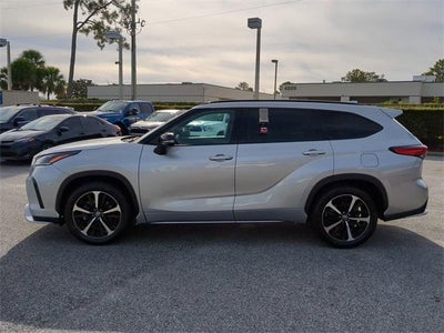2022 Toyota HIGHLANDER XSE