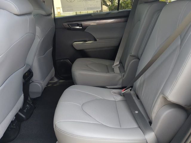 2026 Toyota Highlander Hybrid Hybrid Limited