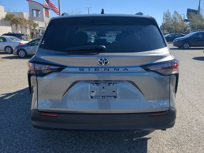 2026 Toyota Sienna XLE 8 Passenger