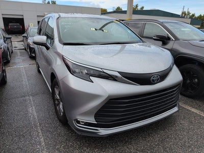 2024 Toyota Sienna XLE 7 Passenger