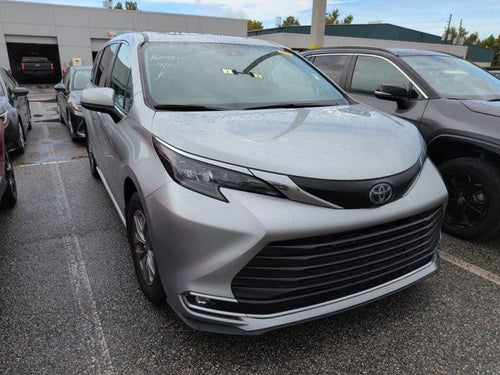 2024 Toyota Sienna XLE 7 Passenger