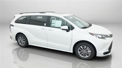 2026 Toyota Sienna XLE