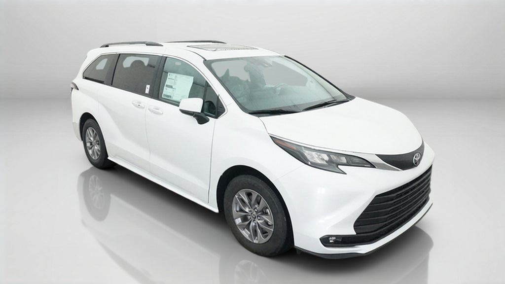 2026 Toyota Sienna XLE