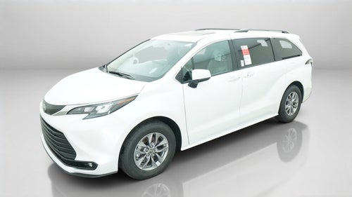 2026 Toyota Sienna XLE