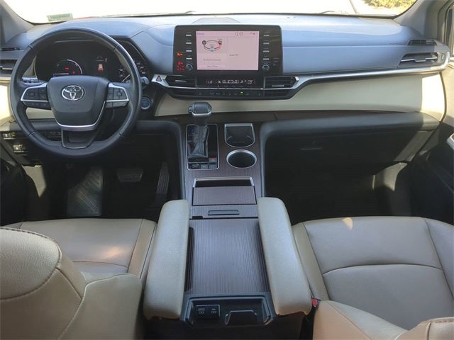 2021 Toyota SIENNA XLE XLE 7 Passenger