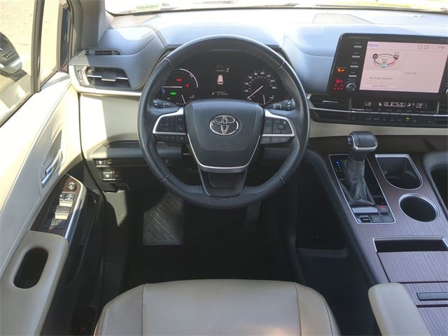 2021 Toyota SIENNA XLE XLE 7 Passenger