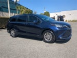 2021 Toyota SIENNA XLE XLE 7 Passenger