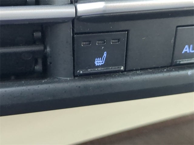 2021 Toyota SIENNA XLE XLE 7 Passenger