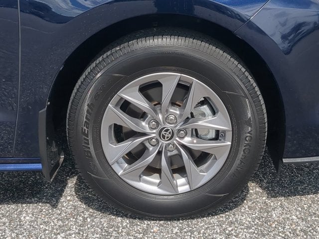 2024 Toyota Sienna XLE 8 Passenger