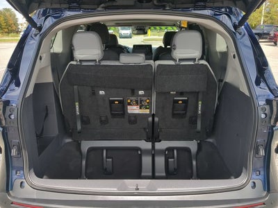 2024 Toyota Sienna XLE 8 Passenger