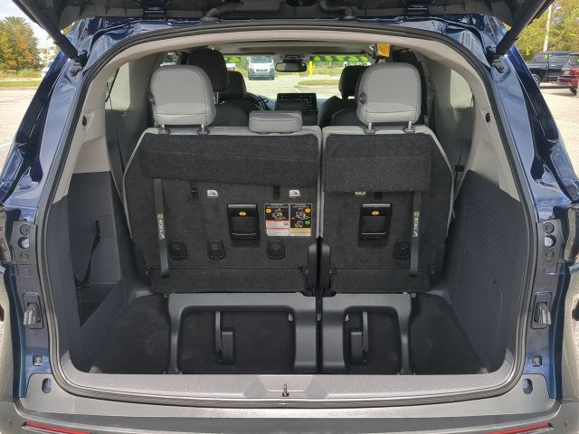 2024 Toyota Sienna XLE 8 Passenger