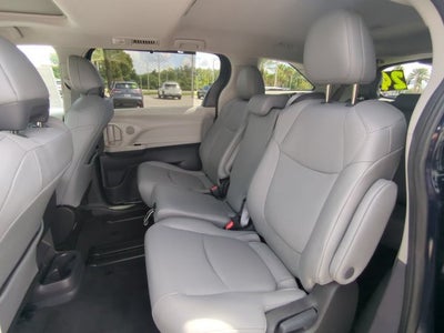2024 Toyota Sienna XLE 8 Passenger