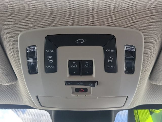 2024 Toyota Sienna XLE 8 Passenger