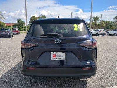 2024 Toyota Sienna XLE 8 Passenger