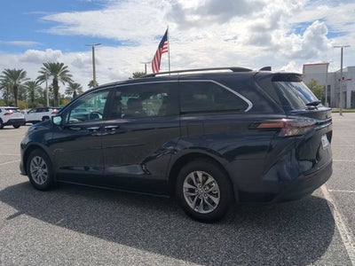 2024 Toyota Sienna XLE 8 Passenger