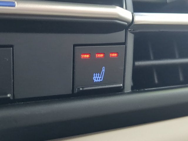2024 Toyota Sienna XLE 8 Passenger