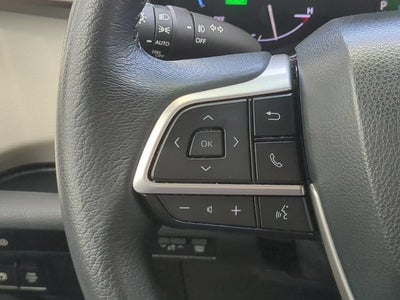 2024 Toyota Sienna XLE 8 Passenger