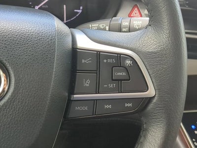 2024 Toyota Sienna XLE 8 Passenger