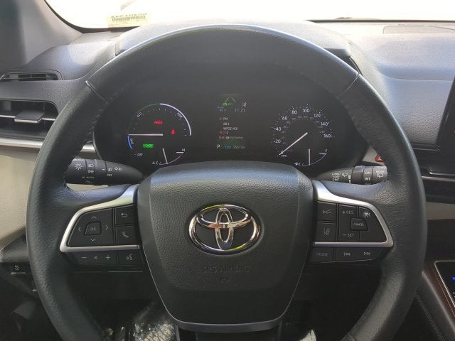 2024 Toyota Sienna XLE 8 Passenger