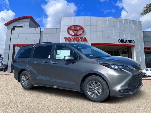 2026 Toyota Sienna XLE