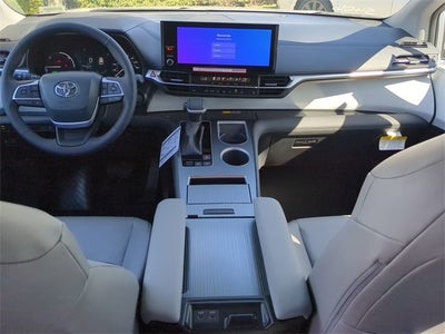 2026 Toyota Sienna XLE