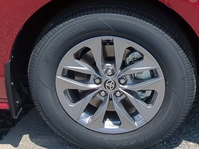 2026 Toyota Sienna XLE 8 Passenger