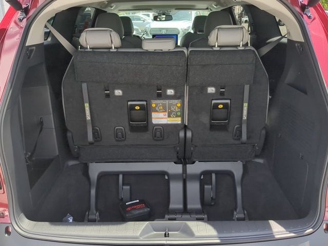 2026 Toyota Sienna XLE 8 Passenger