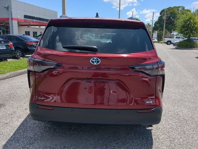 2026 Toyota Sienna XLE 8 Passenger