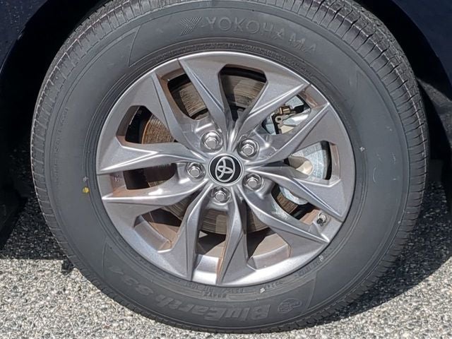 2026 Toyota Sienna XLE 8 Passenger