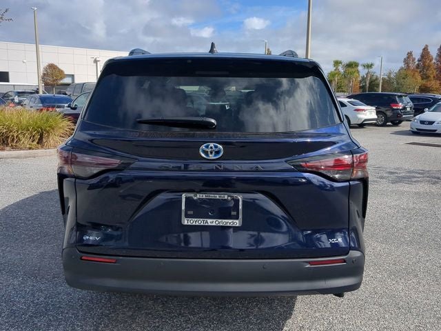 2026 Toyota Sienna XLE 8 Passenger