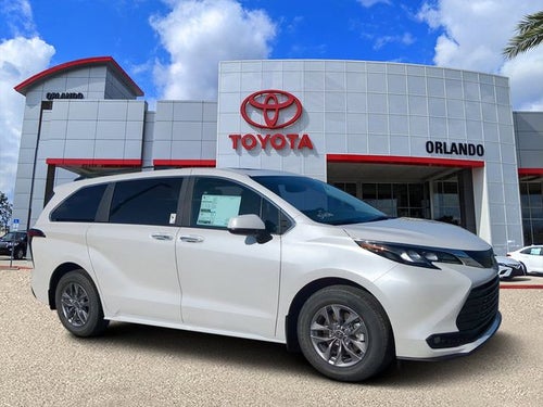 2026 Toyota Sienna XLE