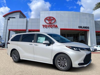 2026 Toyota Sienna XLE