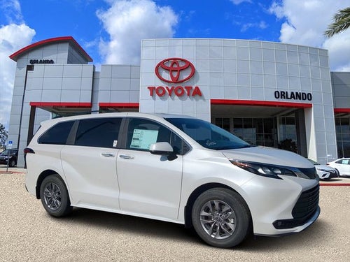 2026 Toyota Sienna XLE