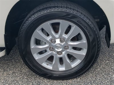 2012 Toyota SEQUOIA Platinum