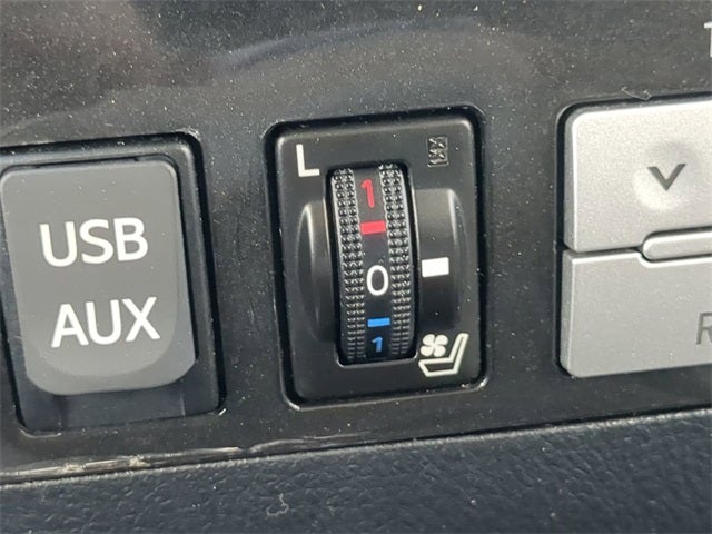 2012 Toyota SEQUOIA Platinum