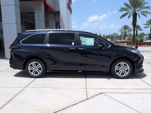 2026 Toyota Sienna Limited 7 Passenger