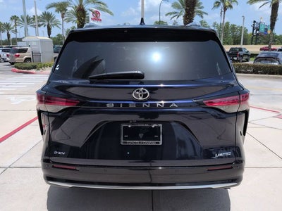 2026 Toyota Sienna Limited 7 Passenger