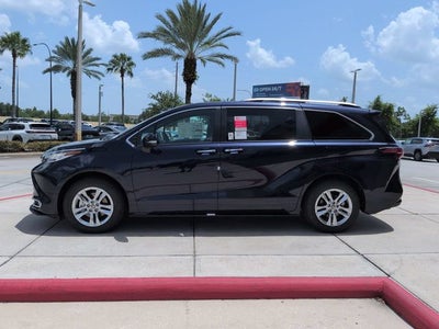 2026 Toyota Sienna Limited 7 Passenger
